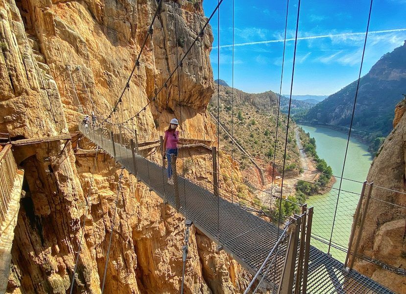 TOP 10 darmowych atrakcji w okolicach Malagi – weekend 🚗